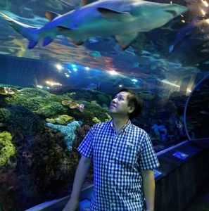 Meet your Posher, Nip hung